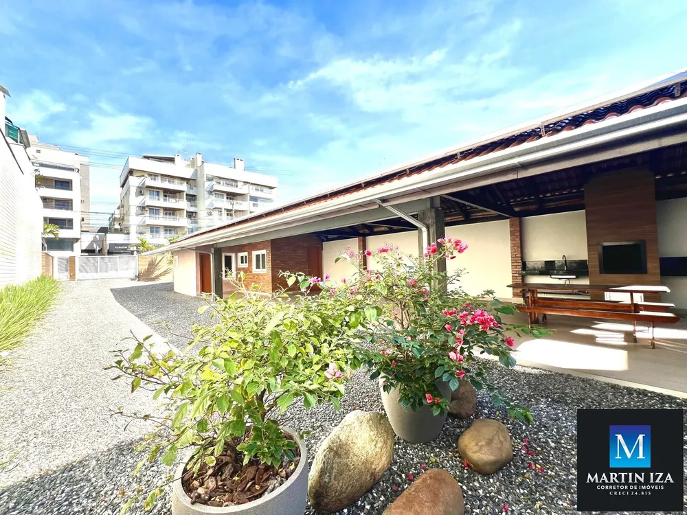 Casa, 5 quartos, 300 m² - Foto 4
