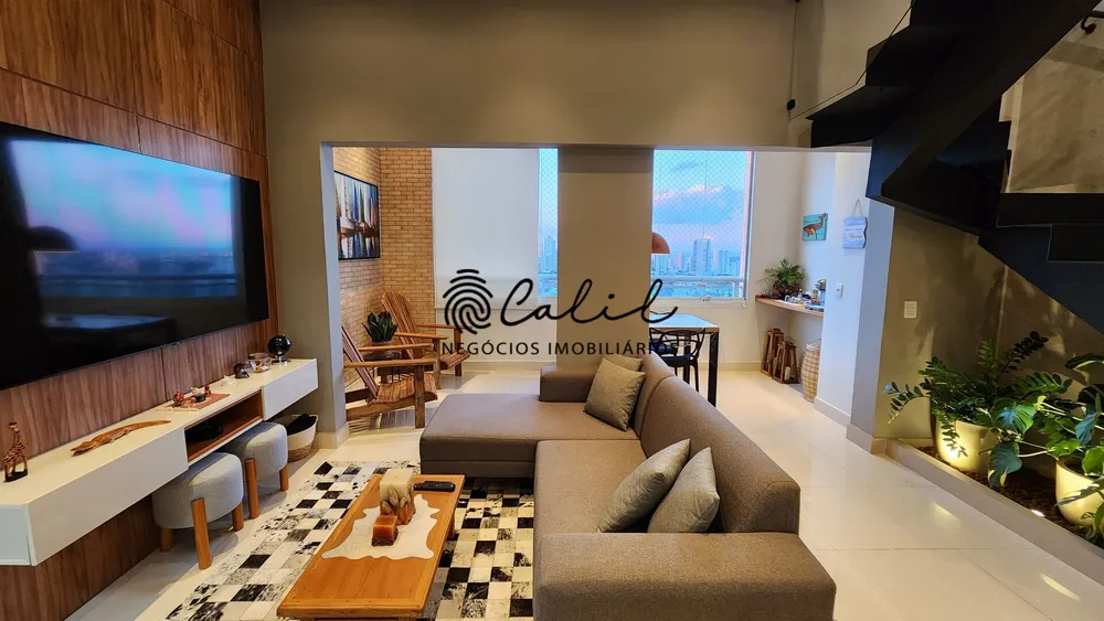Cobertura, 3 quartos, 203 m² - Foto 2