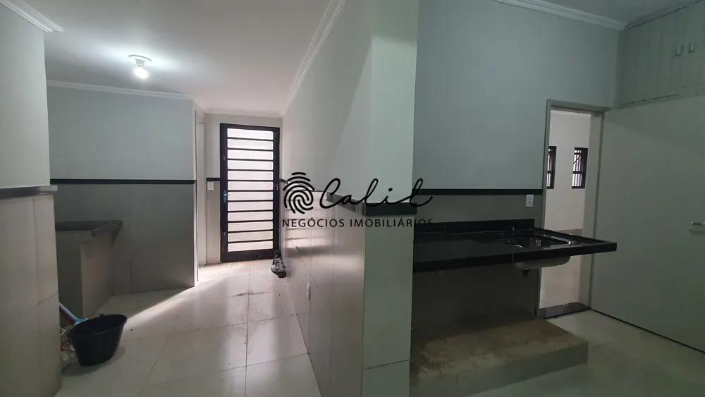Casa, 4 quartos, 240 m² - Foto 9