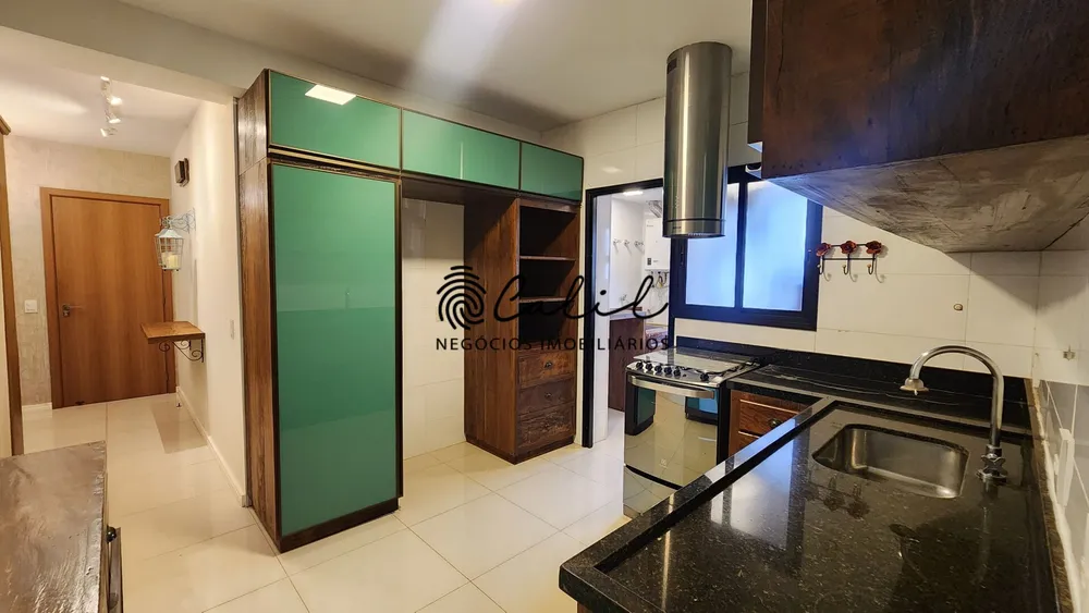 Apartamento, 3 quartos, 160 m² - Foto 1