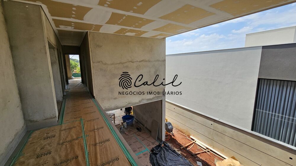 Casa de Condomínio à venda com 4 quartos, 388m² - Foto 2