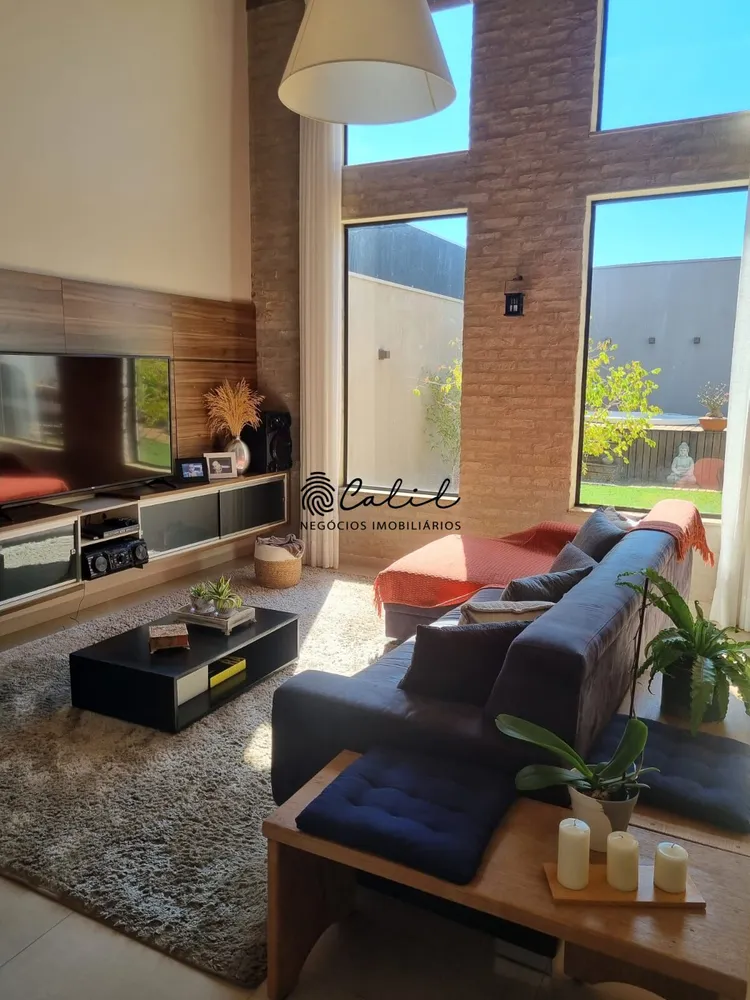 Casa, 3 quartos, 250 m² - Foto 1