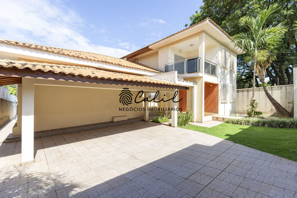 Casa à venda com 4 quartos, 416m² - Foto 1