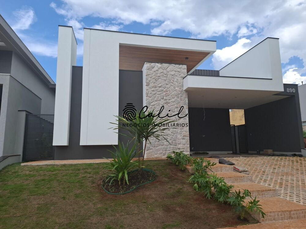 Casa de Condomínio à venda com 4 quartos, 200m² - Foto 1