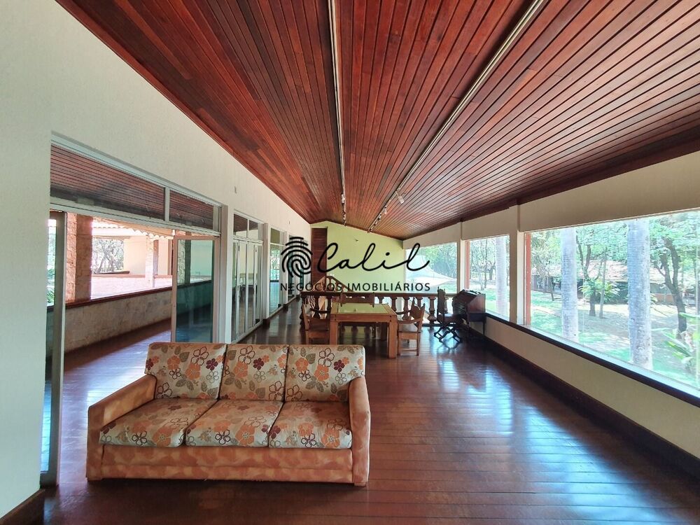 Chácara à venda com 6 quartos, 800m² - Foto 6