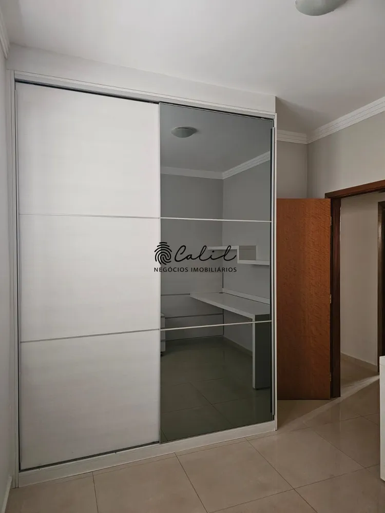 Casa, 4 quartos, 276 m² - Foto 3