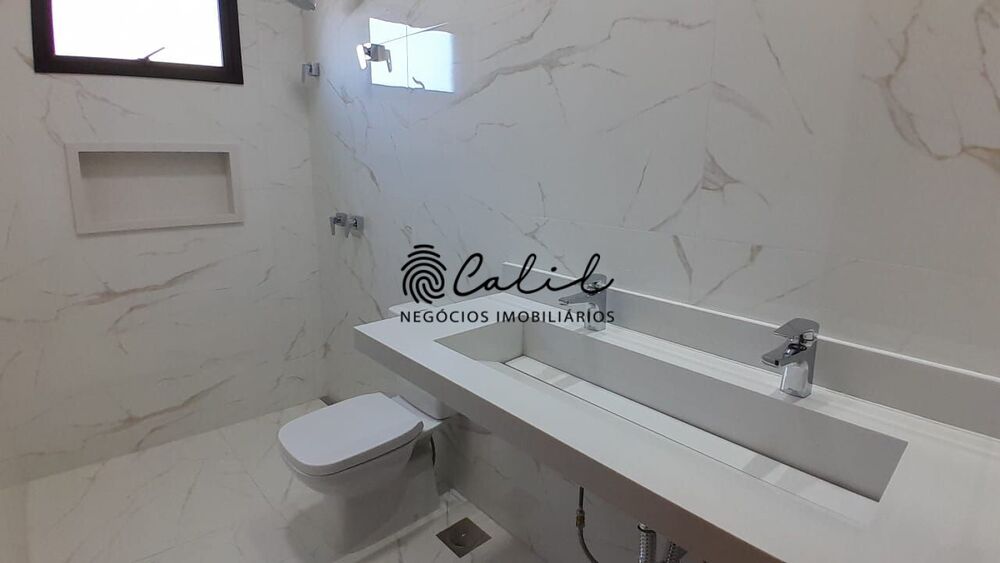 Casa à venda com 3 quartos, 167m² - Foto 4