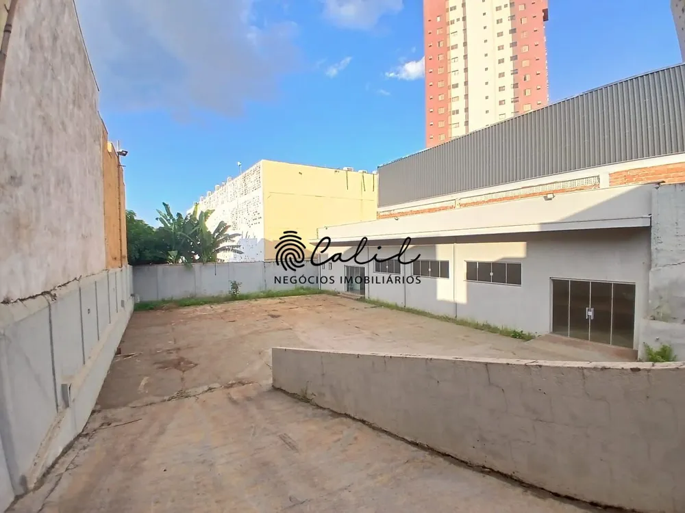 Loja-Salão, 200 m² - Foto 1