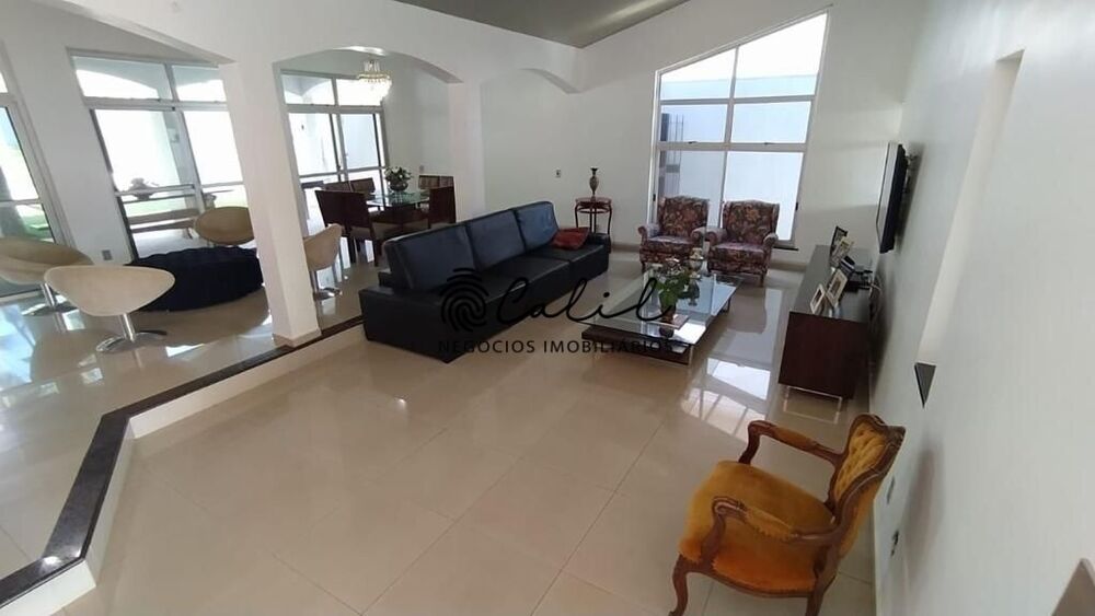 Casa, 3 quartos, 334 m² - Foto 2