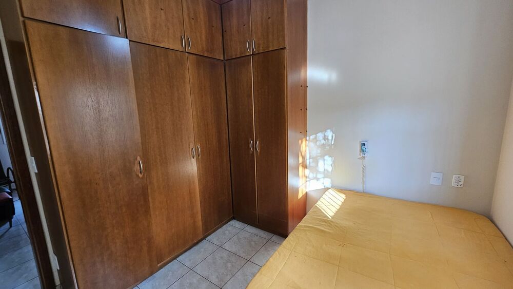 Casa à venda com 4 quartos, 242m² - Foto 5