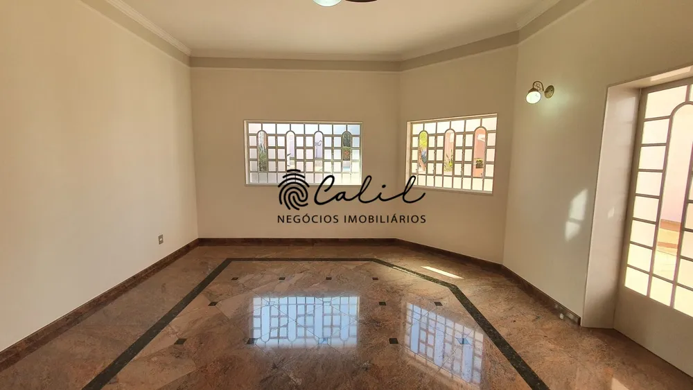 Casa, 5 quartos, 707 m² - Foto 3