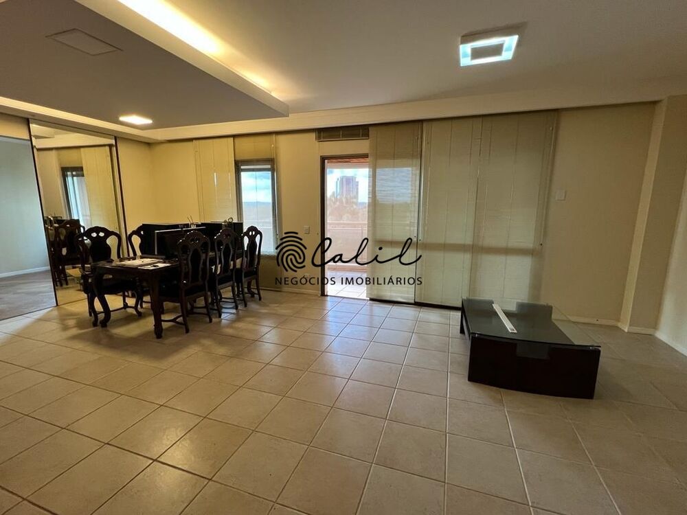 Apartamento, 3 quartos, 203 m² - Foto 2