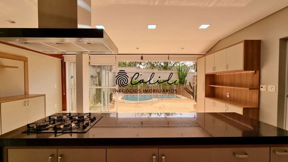 Casa de Condomínio à venda com 4 quartos, 274m² - Foto 2
