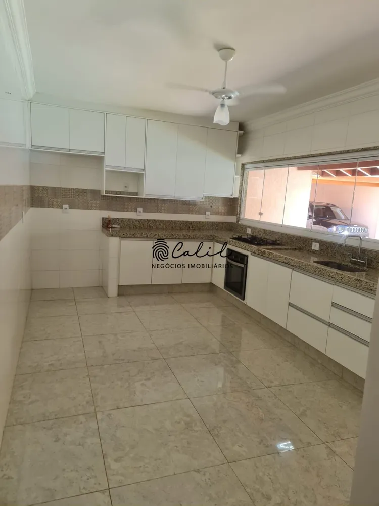 Casa, 3 quartos, 220 m² - Foto 14