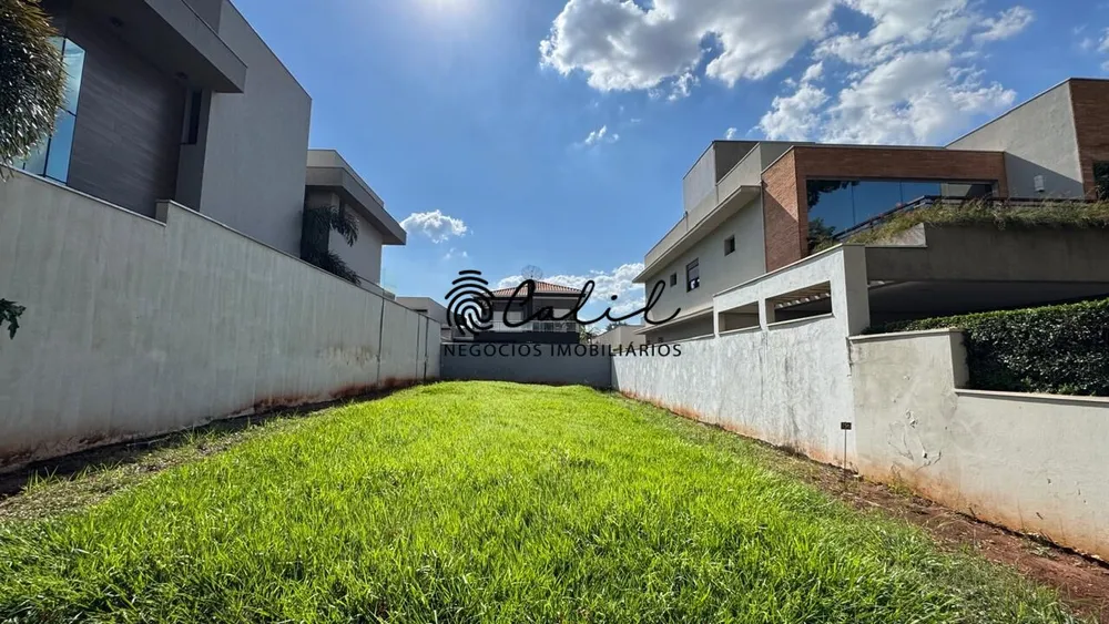 Terreno, 302 m² - Foto 1