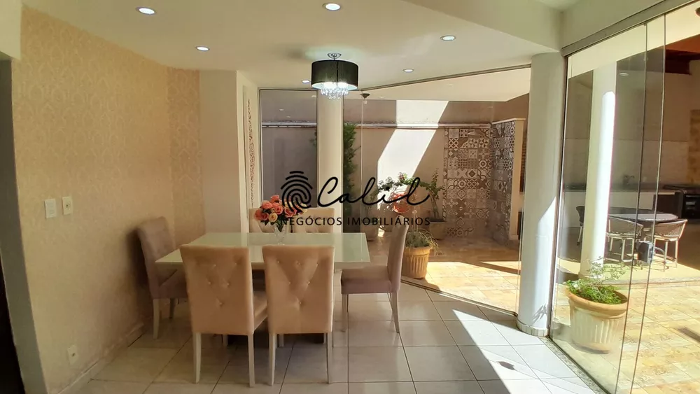 Casa, 3 quartos, 201 m² - Foto 3