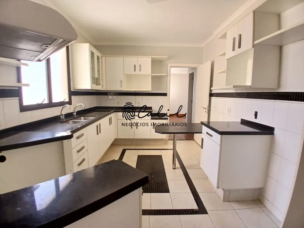 Apartamento, 3 quartos, 180 m² - Foto 1