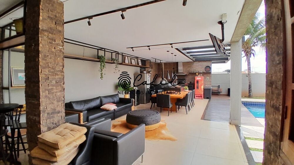 Casa à venda com 3 quartos, 374m² - Foto 3