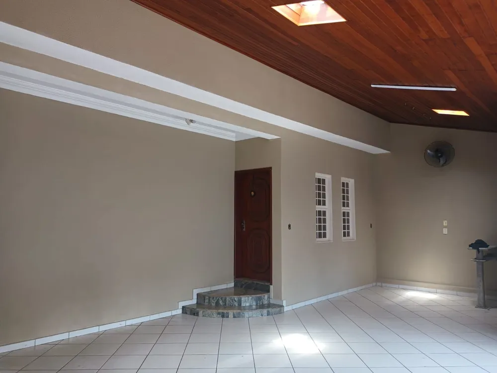 Casa, 3 quartos, 223 m² - Foto 3