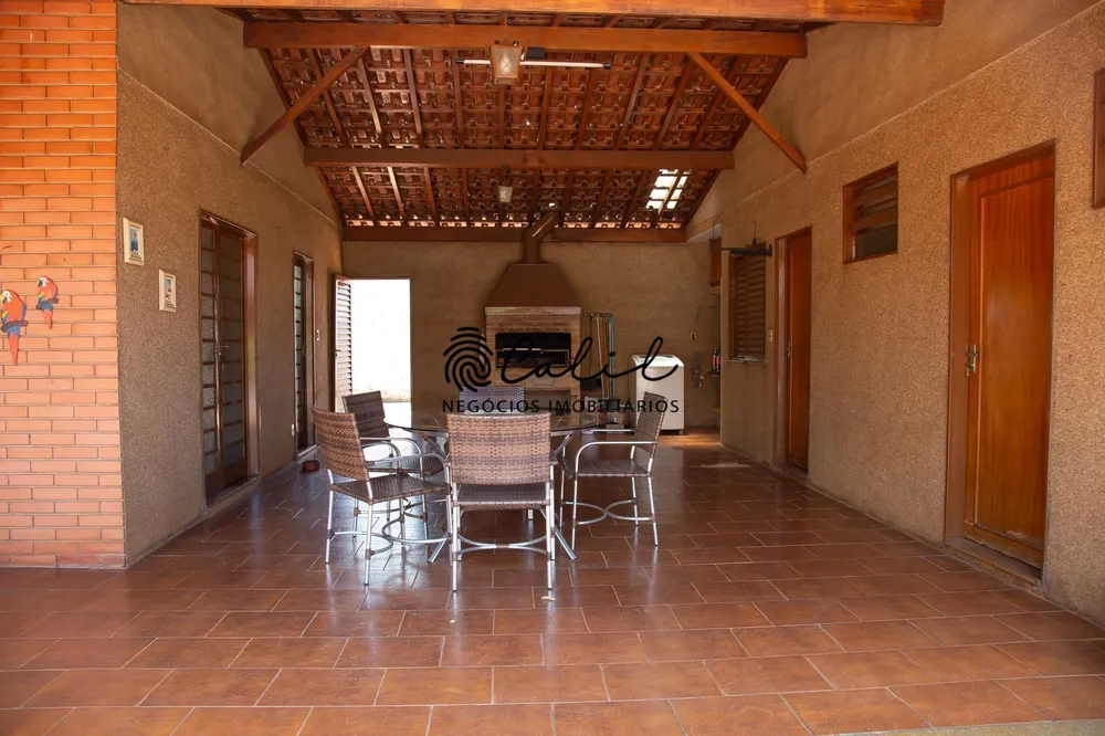 Casa, 3 quartos, 214 m² - Foto 3