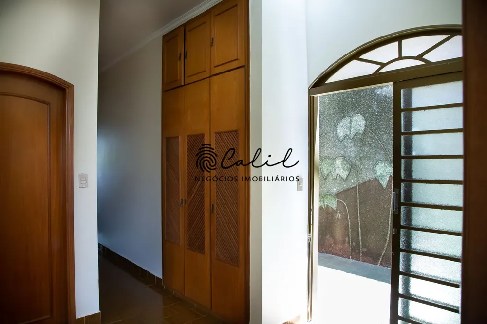 Casa, 3 quartos, 214 m² - Foto 4