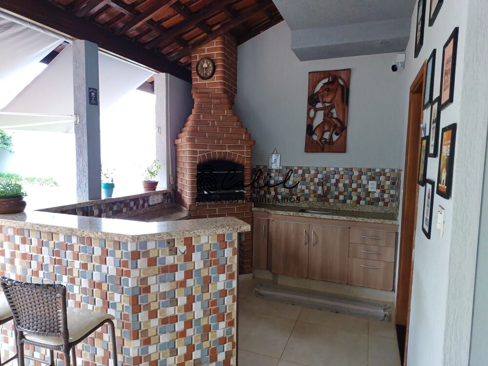 Sobrado à venda com 3 quartos, 285m² - Foto 2