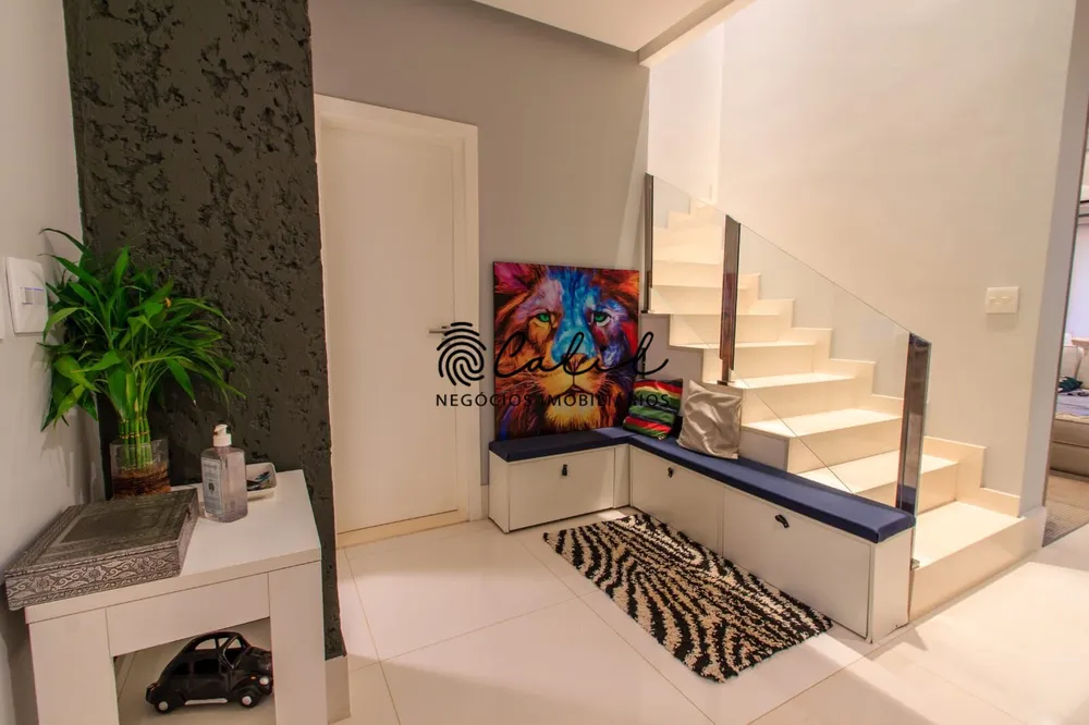 Casa, 4 quartos, 360 m² - Foto 1