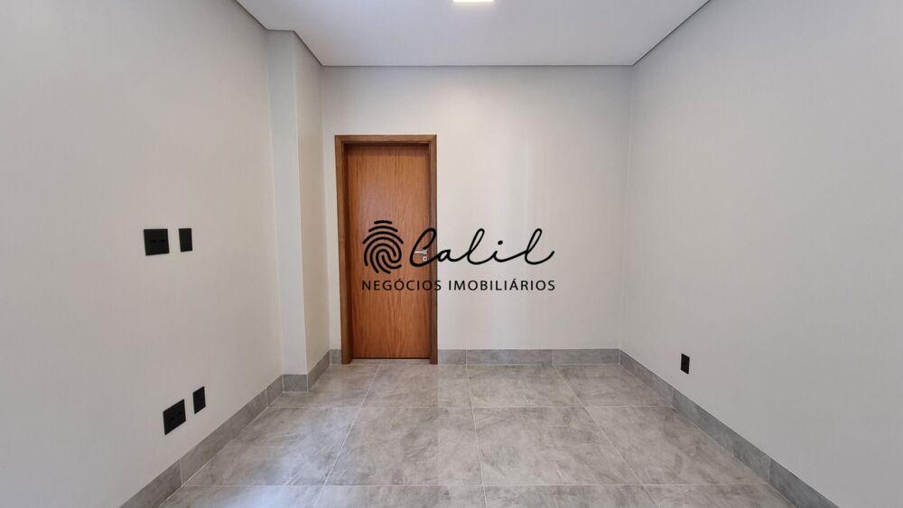 Casa de Condomínio à venda com 4 quartos, 272m² - Foto 3