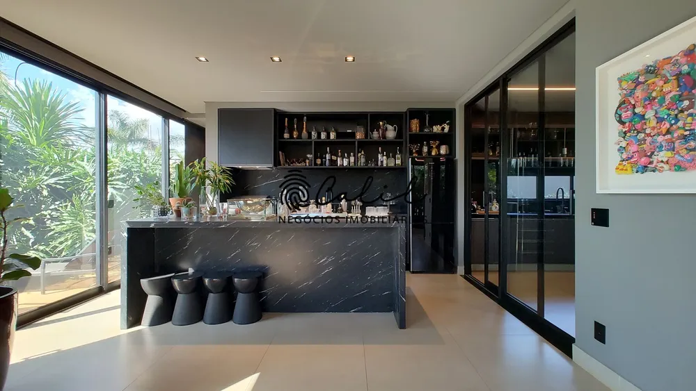 Casa, 3 quartos, 310 m² - Foto 1