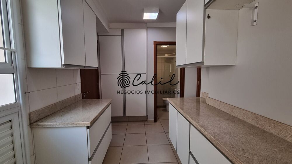 Apartamento à venda com 4 quartos, 281m² - Foto 2
