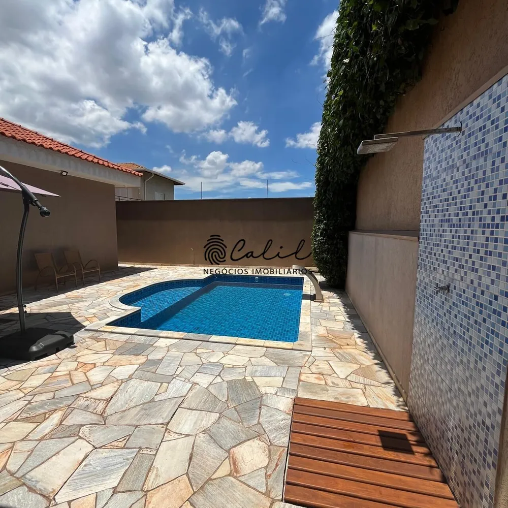 Casa, 4 quartos, 265 m² - Foto 1