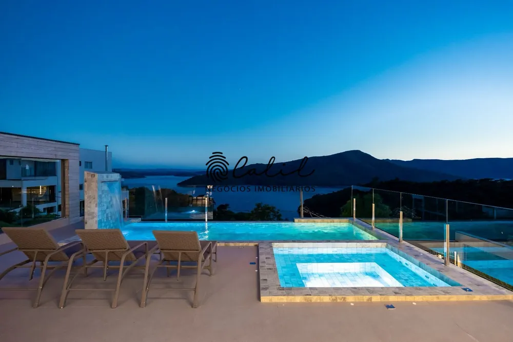 Casa, 8 quartos, 548 m² - Foto 1