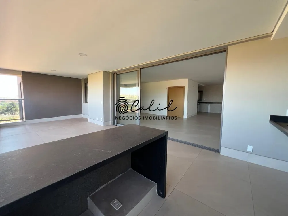 Apartamento, 3 quartos, 227 m² - Foto 1