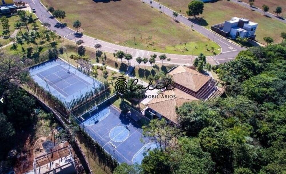Casa de Condomínio à venda com 3 quartos, 300m² - Foto 4