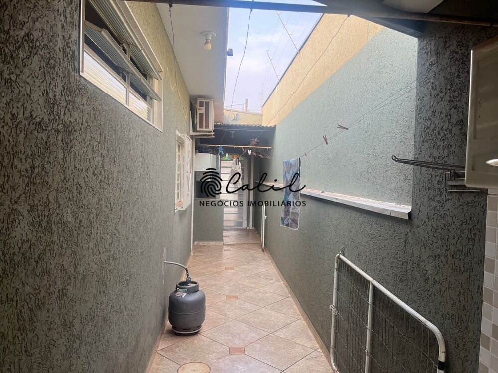 Casa à venda com 3 quartos, 156m² - Foto 3
