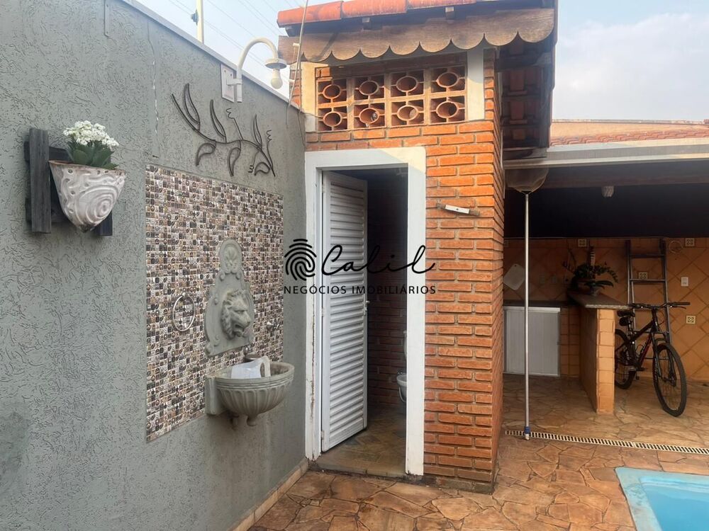 Casa à venda com 3 quartos, 156m² - Foto 2