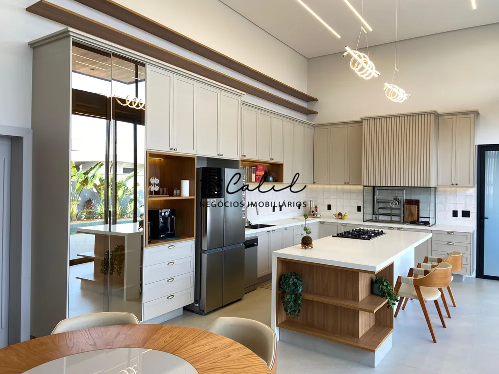 Casa, 3 quartos, 279 m² - Foto 4