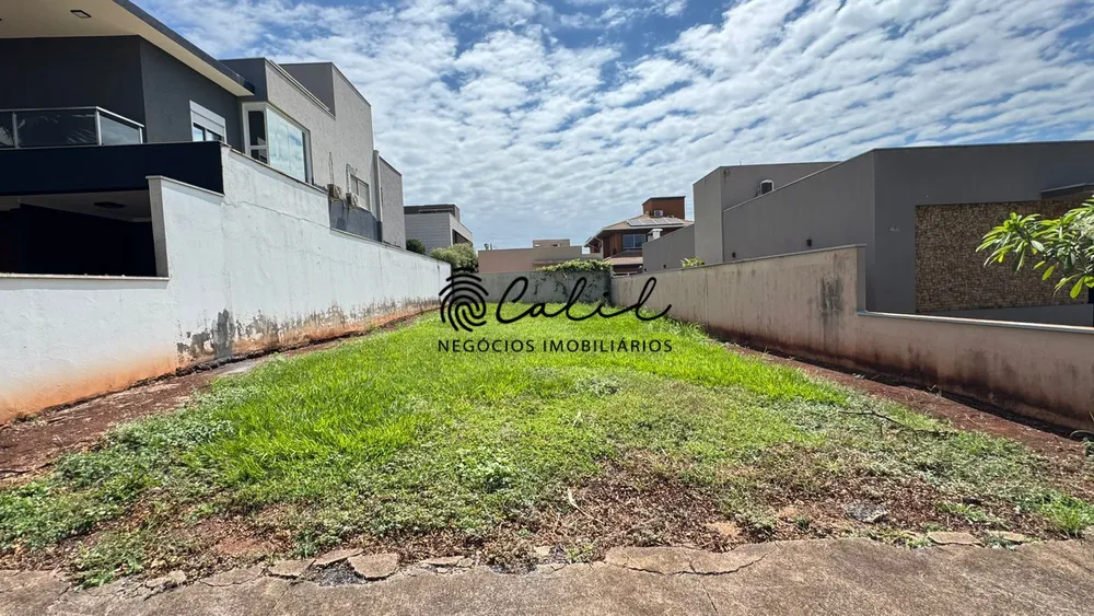 Terreno, 301 m² - Foto 1