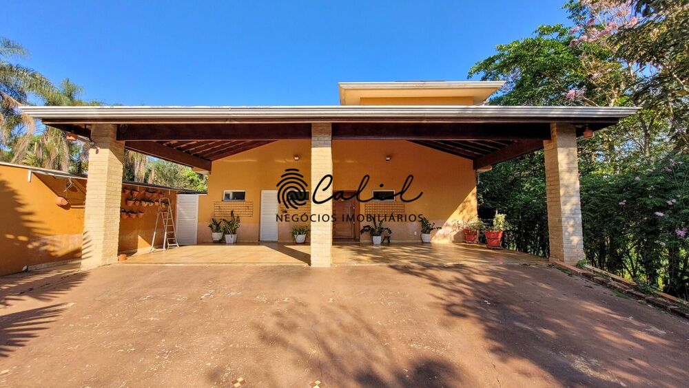 Casa à venda com 4 quartos, 578m² - Foto 1