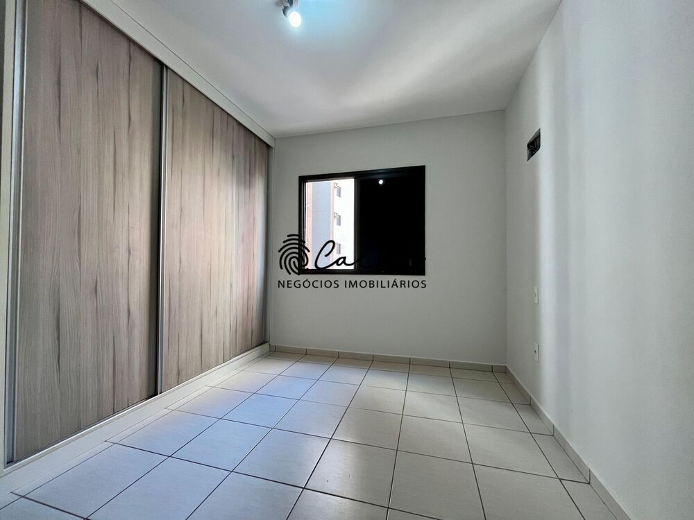 Apartamento à venda com 3 quartos, 112m² - Foto 3