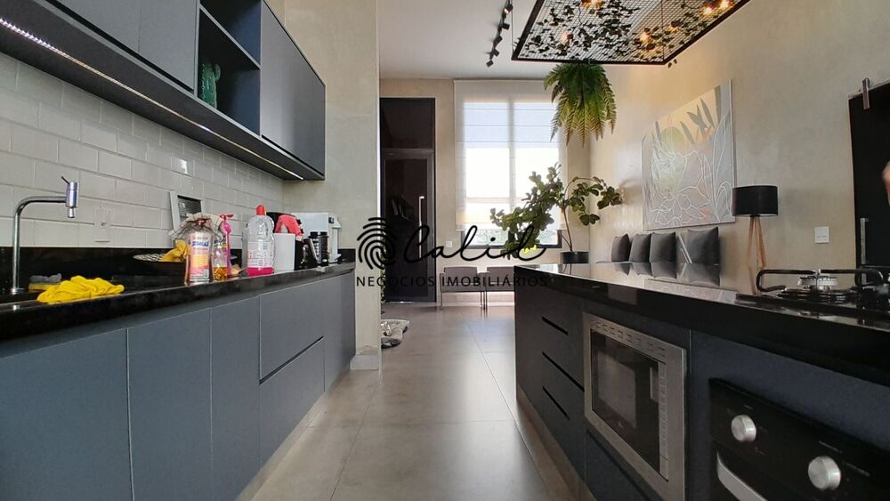 Casa de Condomínio à venda com 2 quartos, 145m² - Foto 2