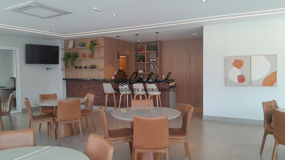 Apartamento à venda com 2 quartos, 82m² - Foto 4