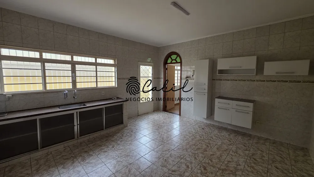 Casa, 3 quartos, 240 m² - Foto 13