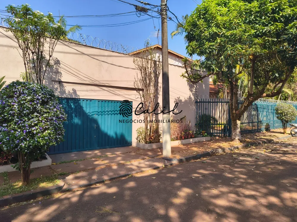 Casa, 3 quartos, 270 m² - Foto 1