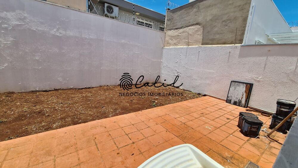 Casa para alugar com 1 quarto, 240m² - Foto 8