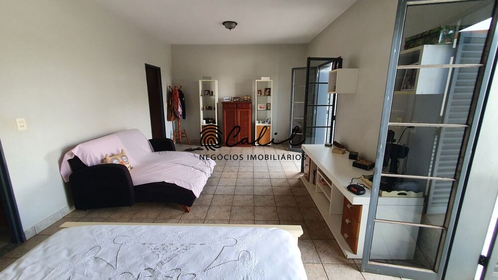 Casa à venda com 4 quartos, 561m² - Foto 5