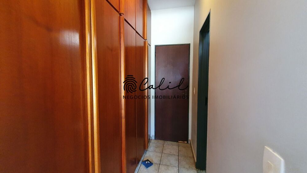 Casa à venda com 4 quartos, 561m² - Foto 6