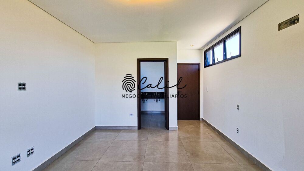 Casa de Condomínio à venda com 3 quartos, 235m² - Foto 3