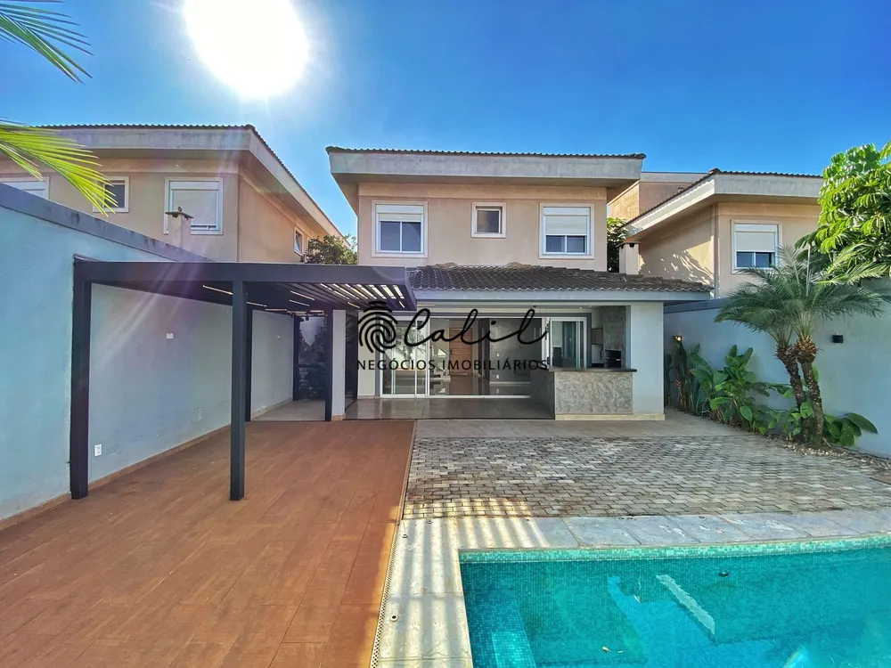 Sobrado, 3 quartos, 428 m² - Foto 1