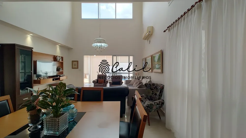 Casa, 3 quartos, 257 m² - Foto 4